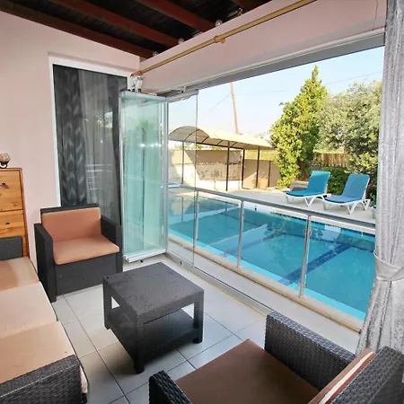 빌라 Lisa, 4 Bedroom, Private Pool , Calis Area