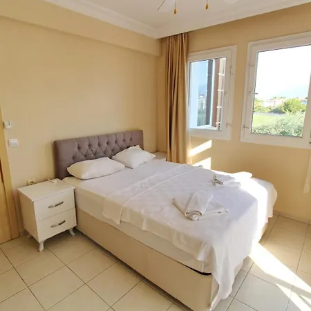 וילה Lisa, 4 Bedroom, Private Pool , Calis Area