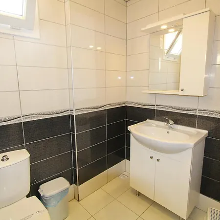 Lisa, 4 Bedroom, Private Pool , Calis Area
