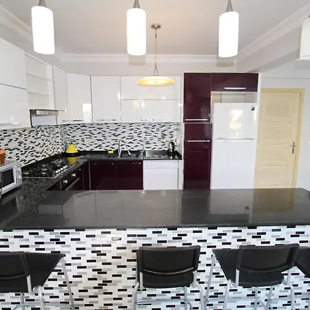 Lisa, 4 Bedroom, Private Pool , Calis Area
